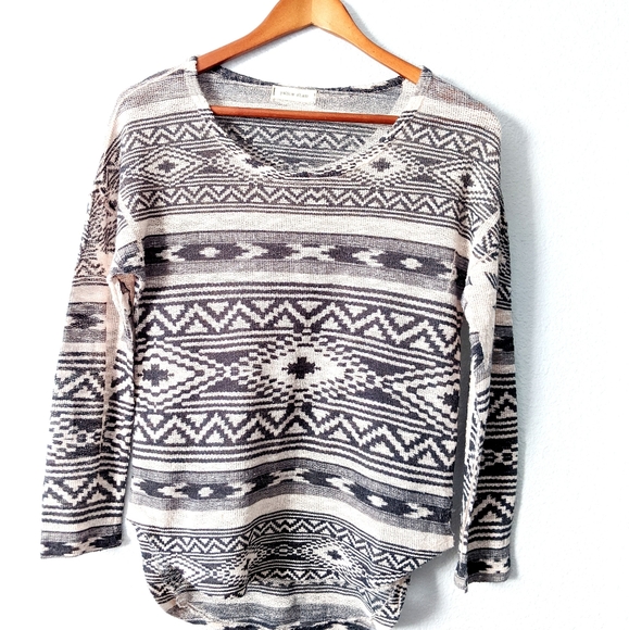 Knit tribal print top - Picture 1 of 5